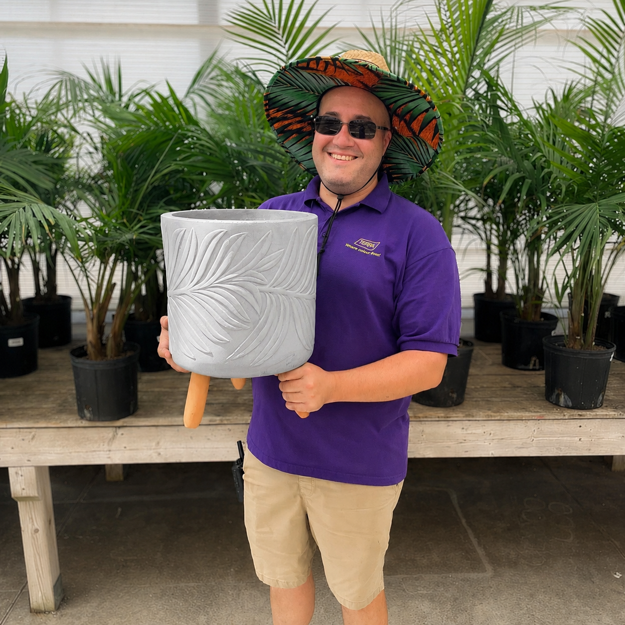 Palm Breeze Planter Antique White product image