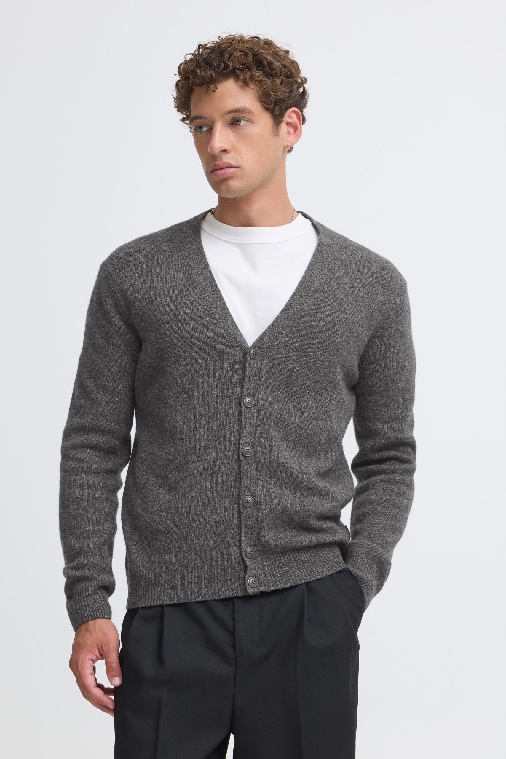 Casual Friday - Cardigan Sweater
